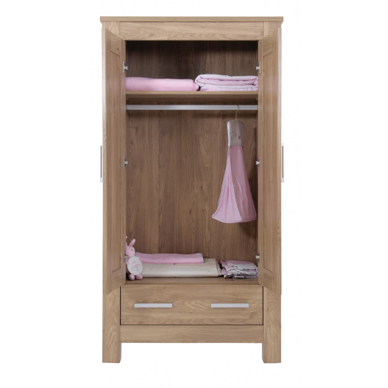 BabyStyle Bordeaux wardrobe