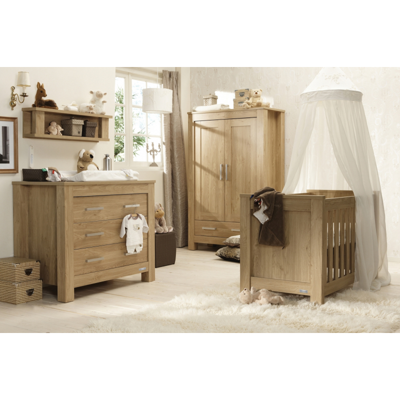 BabyStyle Bordeaux wardrobe