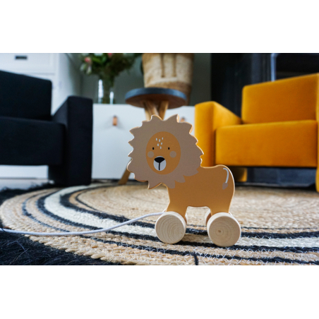 TRYCO Drevená ťahacia hračka levík