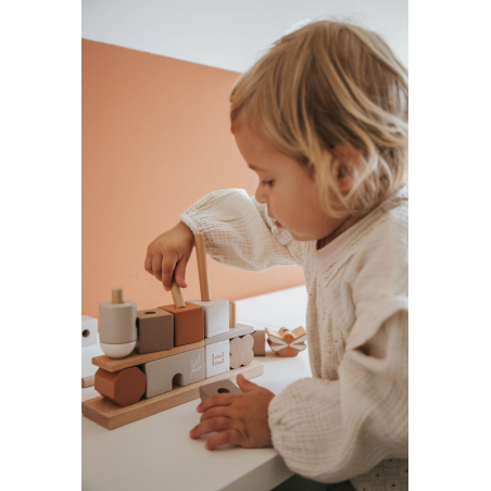 Label Label Drevené kocky Domček, Nougat