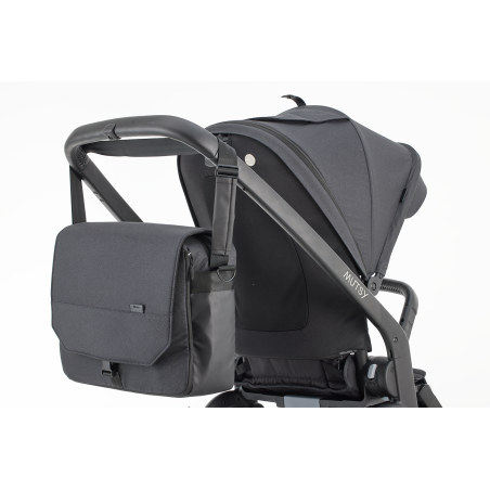 Mutsy FLOW nursery bag North Black 2025