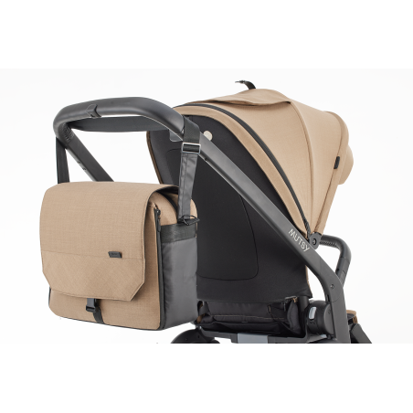 Mutsy FLOW nursery bag Hazel 2025