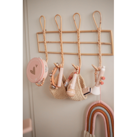 Label Label Drevená hrkálka s rolničkami - Pink